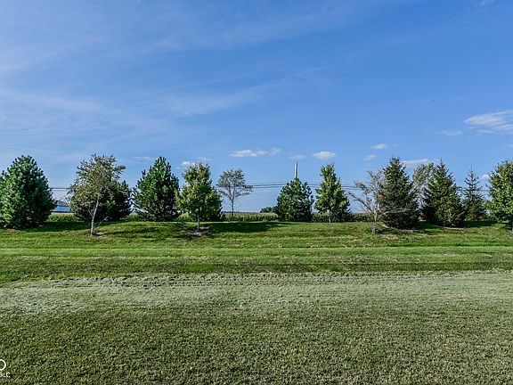 5th image of 10236 Legacy Dr