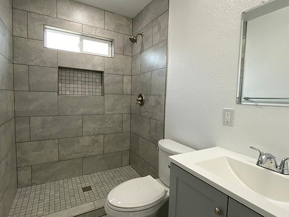 5th image of 526 S 11th St #526