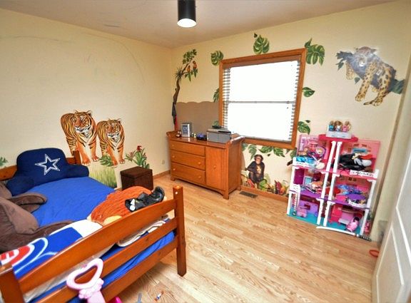 5th image of 7905 163rd Ct