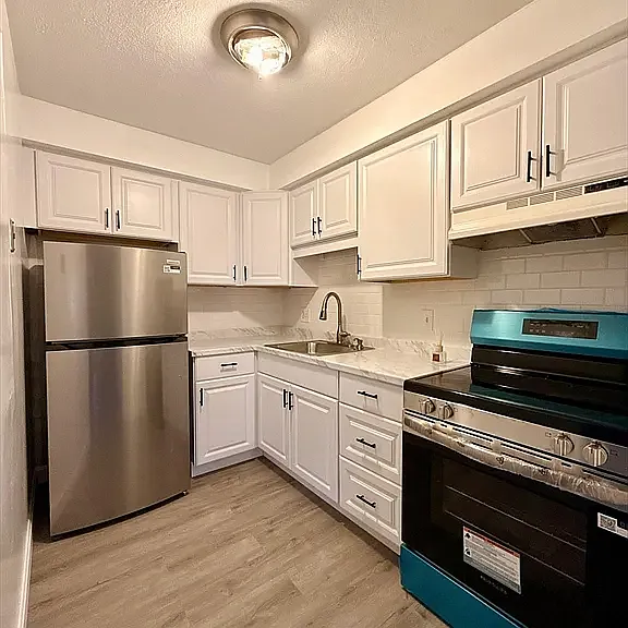 915 Edgell Rd #61 — Photo 2