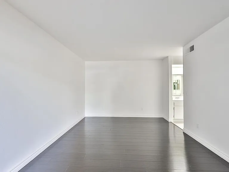 750 Brookstone Rd #101 — Photo 24