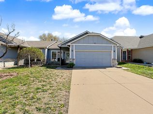 8725 E Parkmont Dr, Wichita, KS 67207