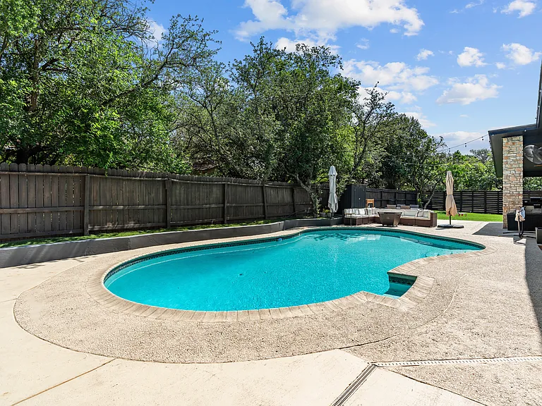 4501 Black Hickory Woods — Photo 36