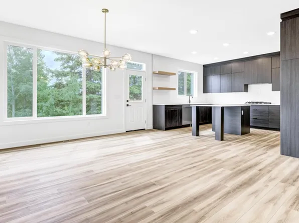 2010 Genesis Ln, Stony Plain, AB T7Z 0K5