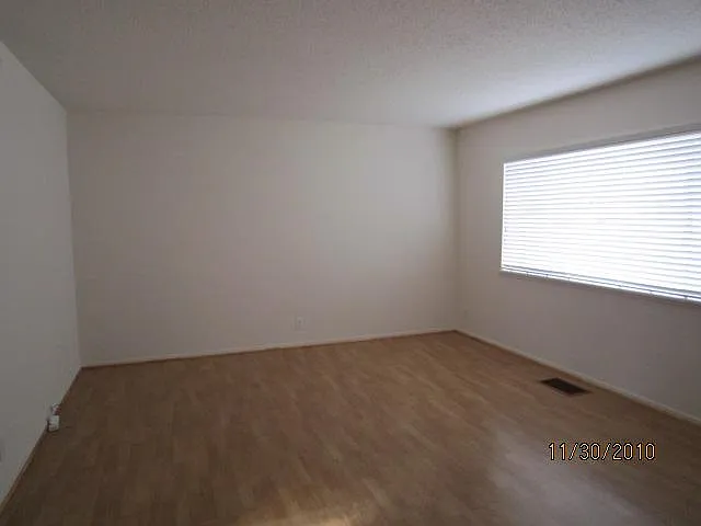 2 bed, 1266 sqft, $2,100 — Photo 3