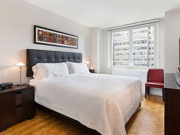 3rd image of 212 E 47th St APT 22B