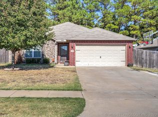 1175 Gunner Loop, Sapulpa, OK 74066