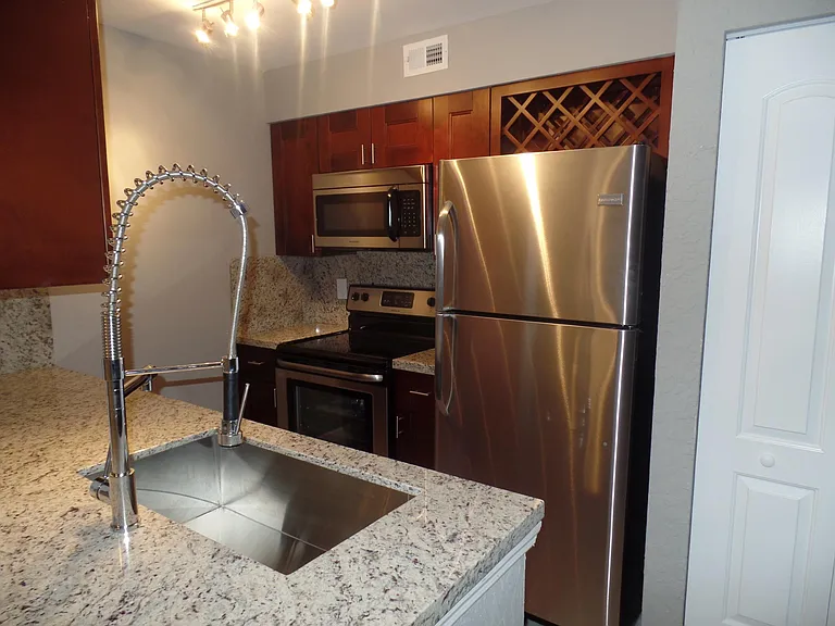 2851 N Oakland Forest Dr #111 — Photo 7