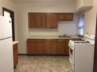 1319 Victoria Ave #1, North Chicago, IL