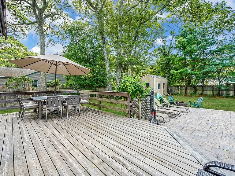 6 Bay Dr — Photo 25