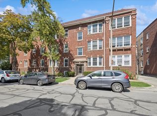 642 Van Buren St APT 2, Oak Park, IL 60304