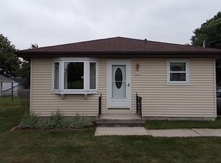 3211 Mero St, Manitowoc, WI 54220