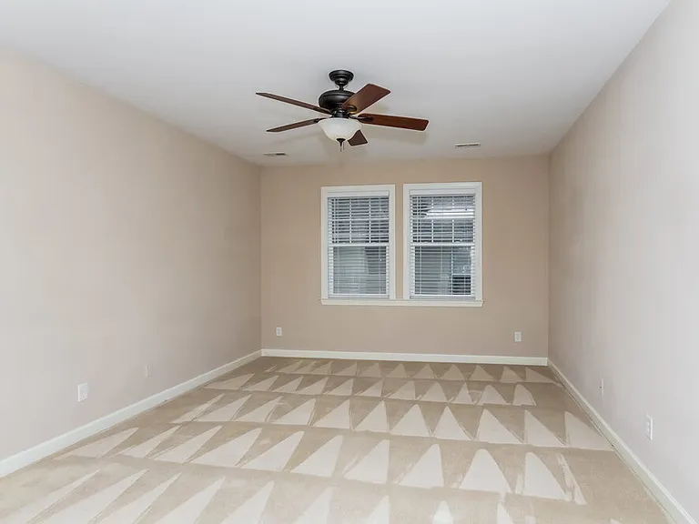8907 Arbor Creek Dr — Photo 14