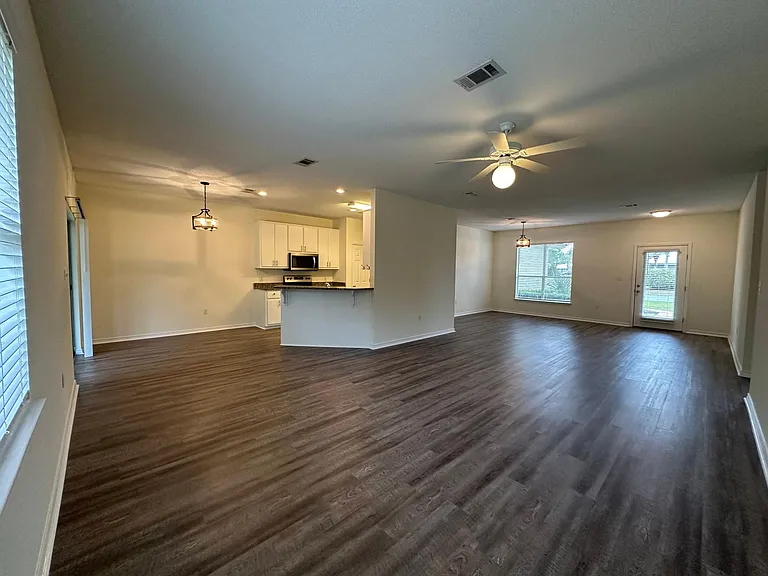 34 Las Roblas Grande Dr — Photo 6