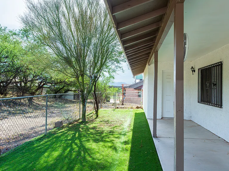 1081 Paseo Freno — Photo 32