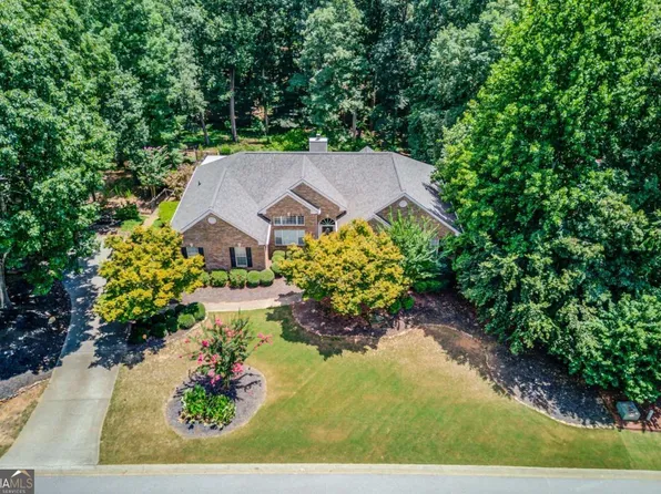 735 Gold Crest Dr, Braselton, GA 30517