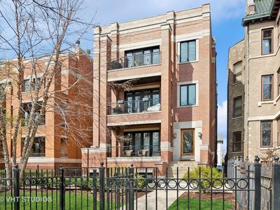 2550 W Logan Blvd #2R, Chicago, IL, 60647