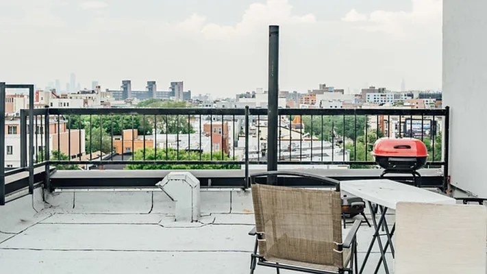 Rented by Nooklyn NYC LLC | media 31