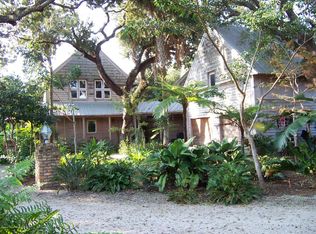 117 Seagrape Rd, Melbourne Beach, FL 32951