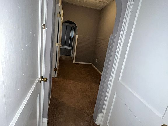 3rd image of 502 E Brinton St Floor 1