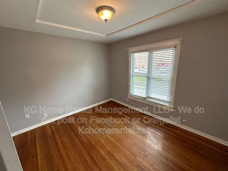 3633 Central St #2 — Photo 20