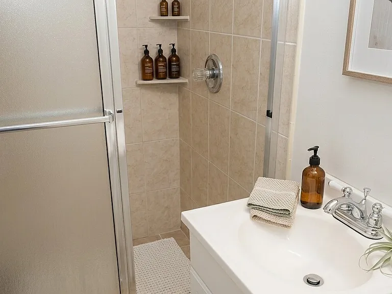 9317 Broadwater Dr — Photo 2