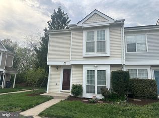 326 Lancaster Sq #326, Sterling, VA 20164