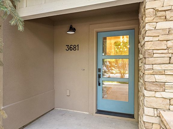 2nd image of 3681 E Parkcenter Blvd