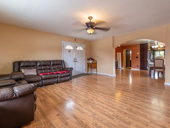 5th image of 149 Jolon Dr
