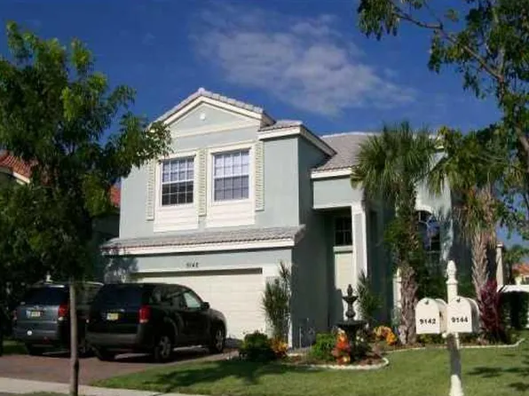 9142 Dupont Pl, Wellington, FL 33414