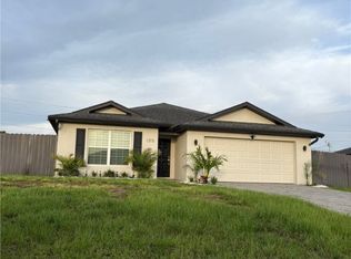 1215 NW Juanita Pl, Cape Coral, FL 33993