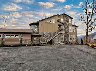 458 Greystone Hgts Rd, Gatlinburg, TN 37738