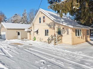 N6177 Lake Dr, Shawano, WI 54166