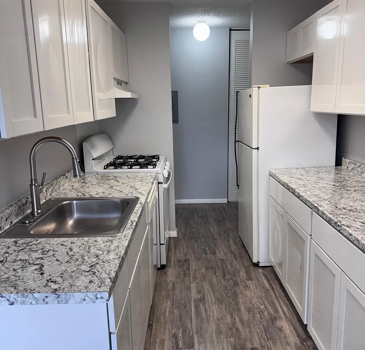 1 bed, 685 sqft, $1,800 — Photo 3