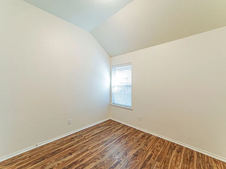 8036 Branch Hollow Trl — Photo 13