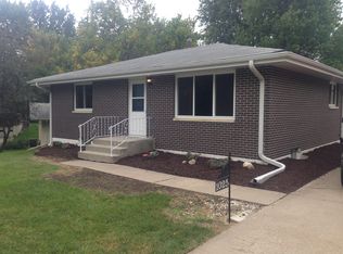 1025 Kent St, Lincoln, NE 68521