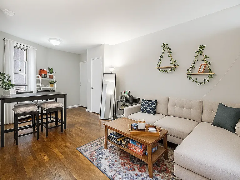 340 E 58th St #3A — Photo 2
