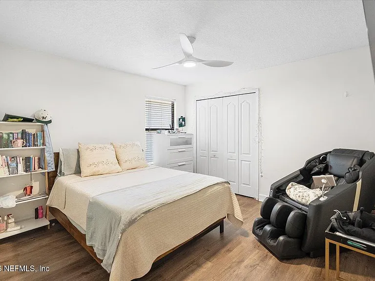 5281 Oxford Crest Dr — Photo 20