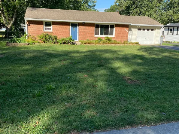 551 Lakeview Dr, Noblesville, IN 46060