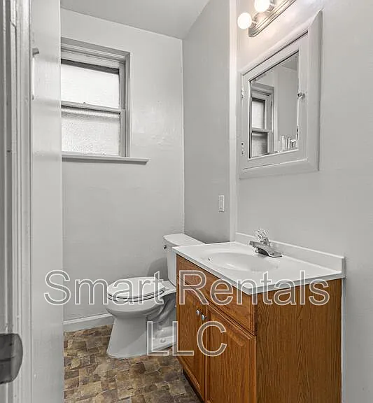 1722 Waverly Pl #F — Photo 8