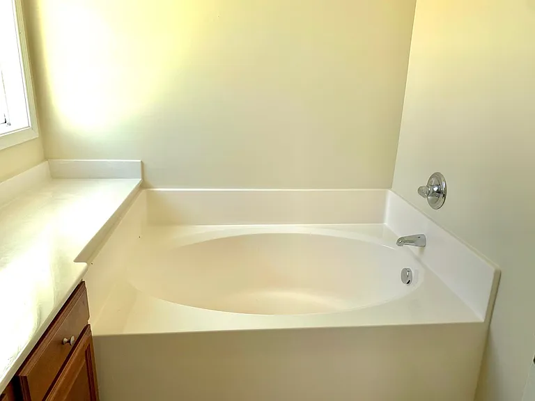 1008 Marley St — Photo 10