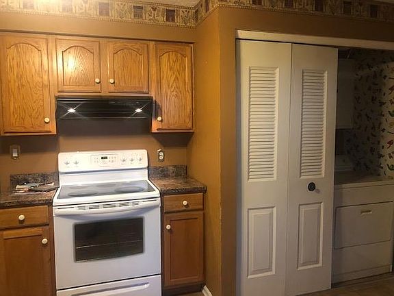 4th image of 113 Rejeanna Dr