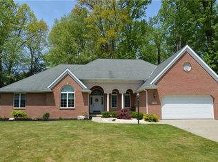 4008 Forest Glen Dr, Greensburg, PA 15601
