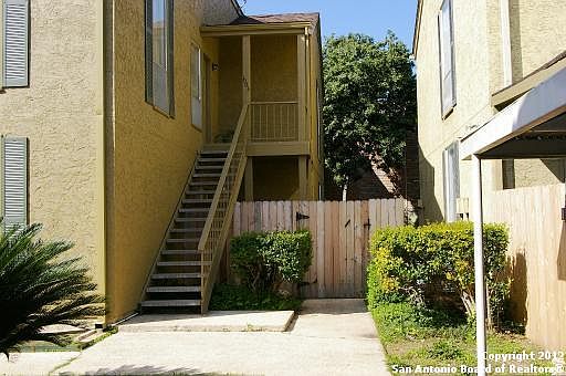 1st image of 3678 Hidden Dr #1004