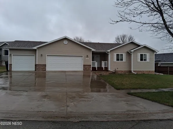 1610 Northridge Dr, Watertown, SD 57201