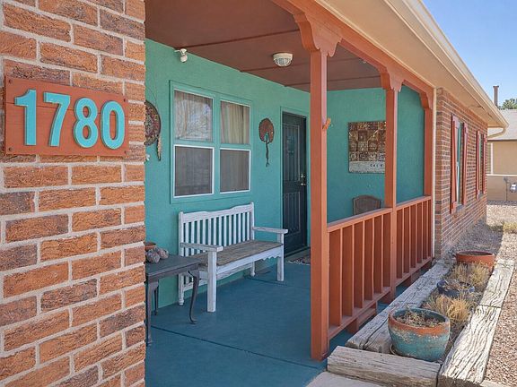 4th image of 1780 Carin Ct SE