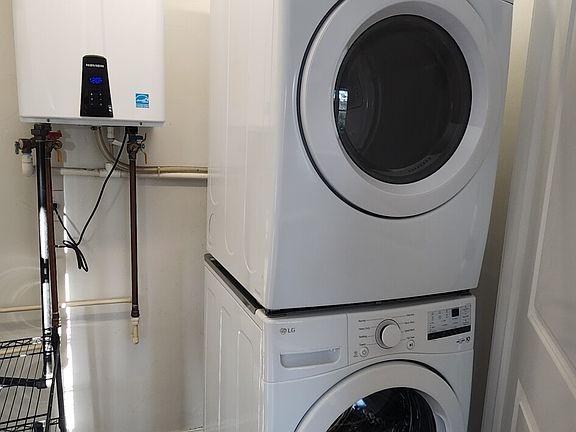4th image of 41 Saratoga St APT 3F