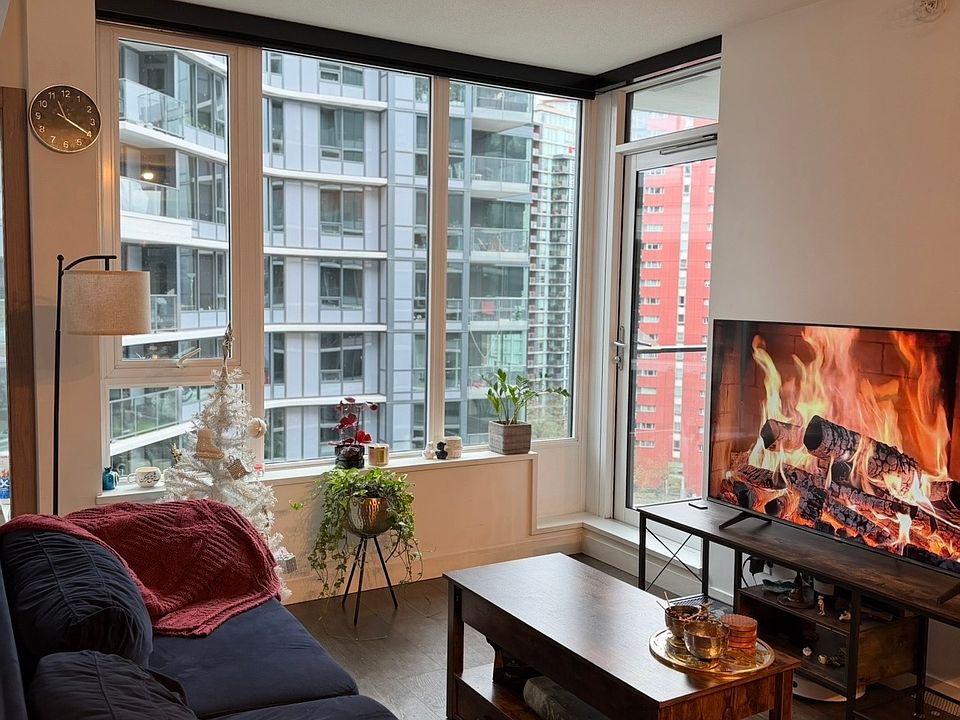 1st image of 68 Smithe St #1103