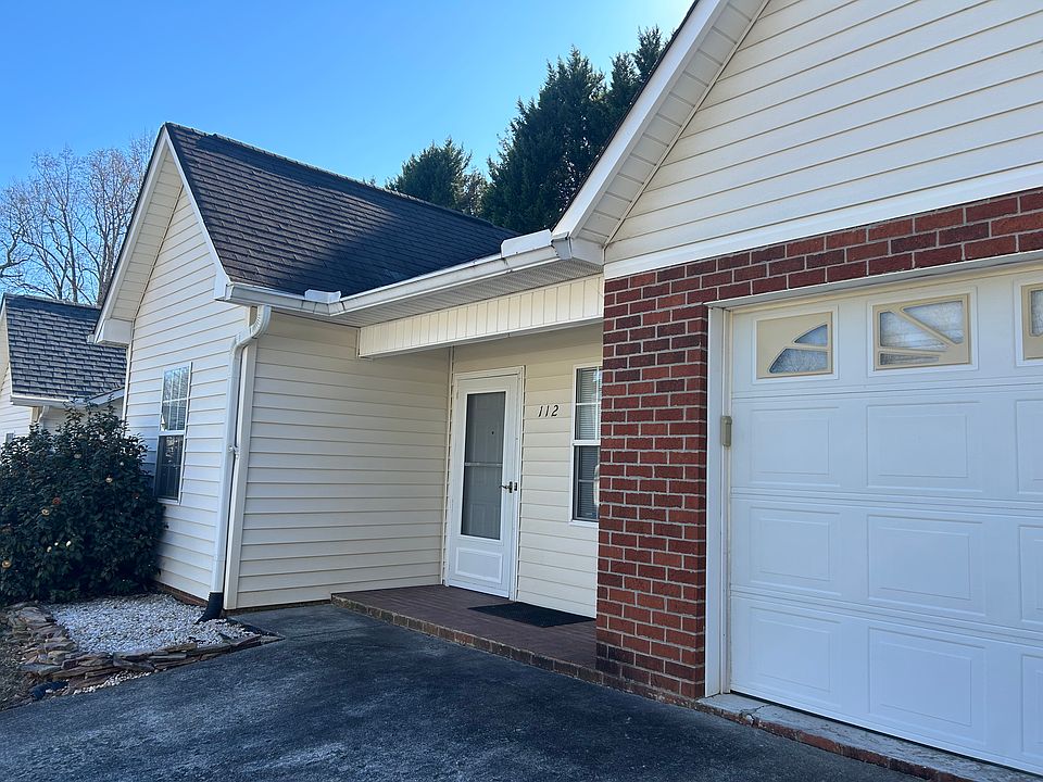 1st image of 112 Bethania Oaks Cir