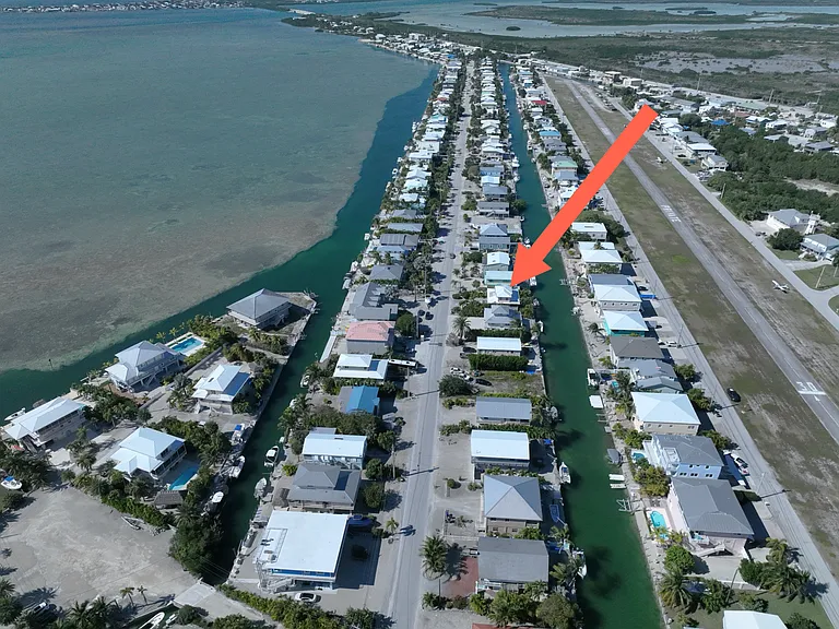 595 Caribbean Dr E — Photo 21